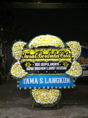 Papan Bunga Duka di Palupi